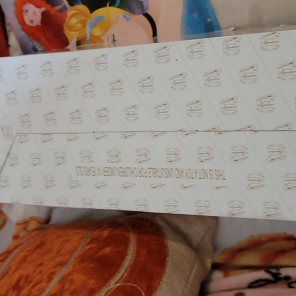 Porcelain Doll - Picture 9 of 10